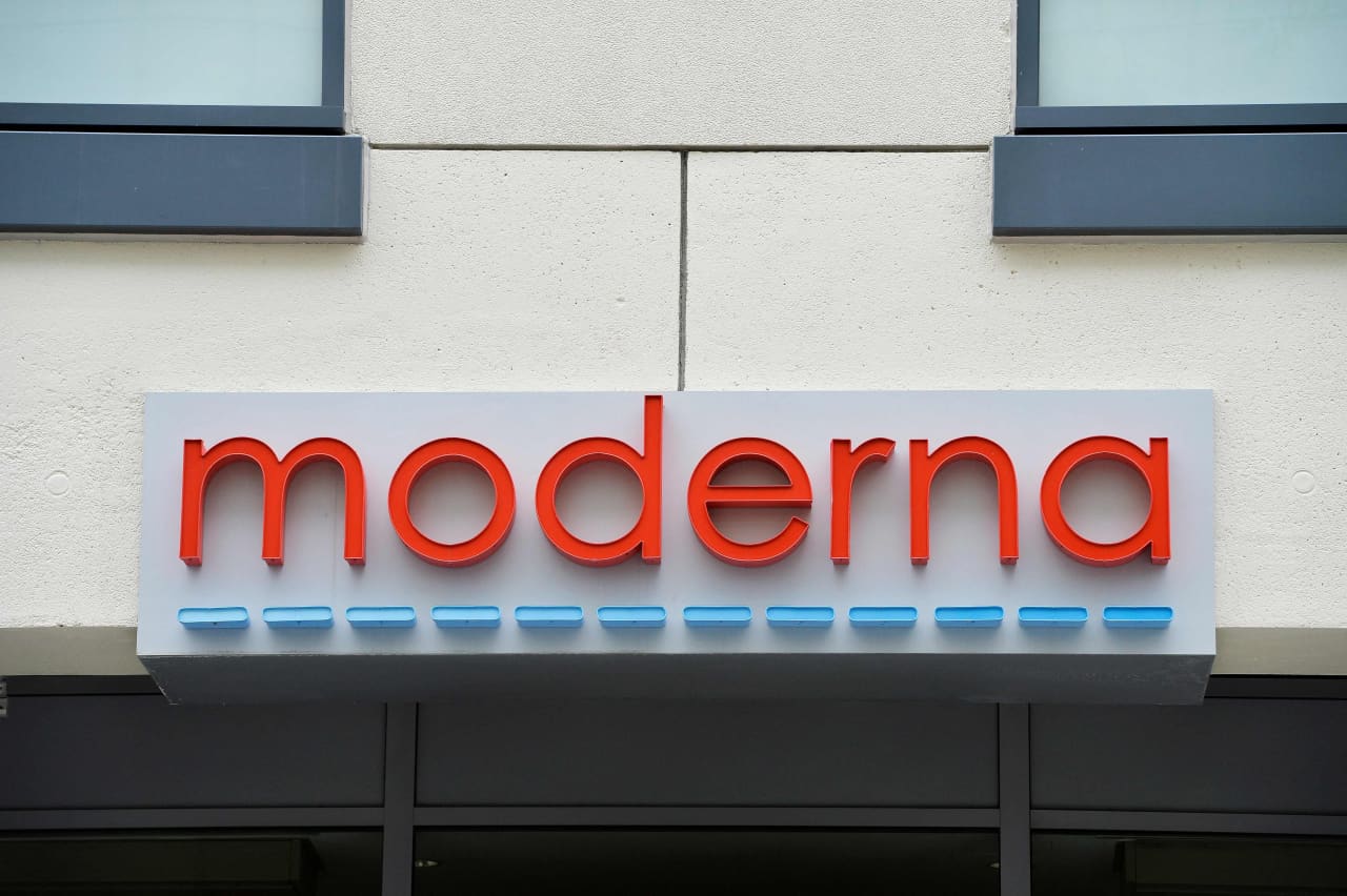 Moderna’s stock tumbles after reported leak of data for cancer vaccine — MarketWatch, Tokyo Health news
