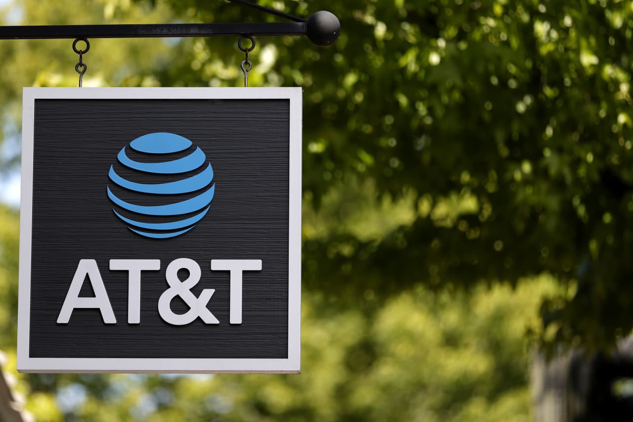 AT&T shrugs off SpaceX fears with its own large haul of new internet subscribers — MarketWatch, Tokyo Business news