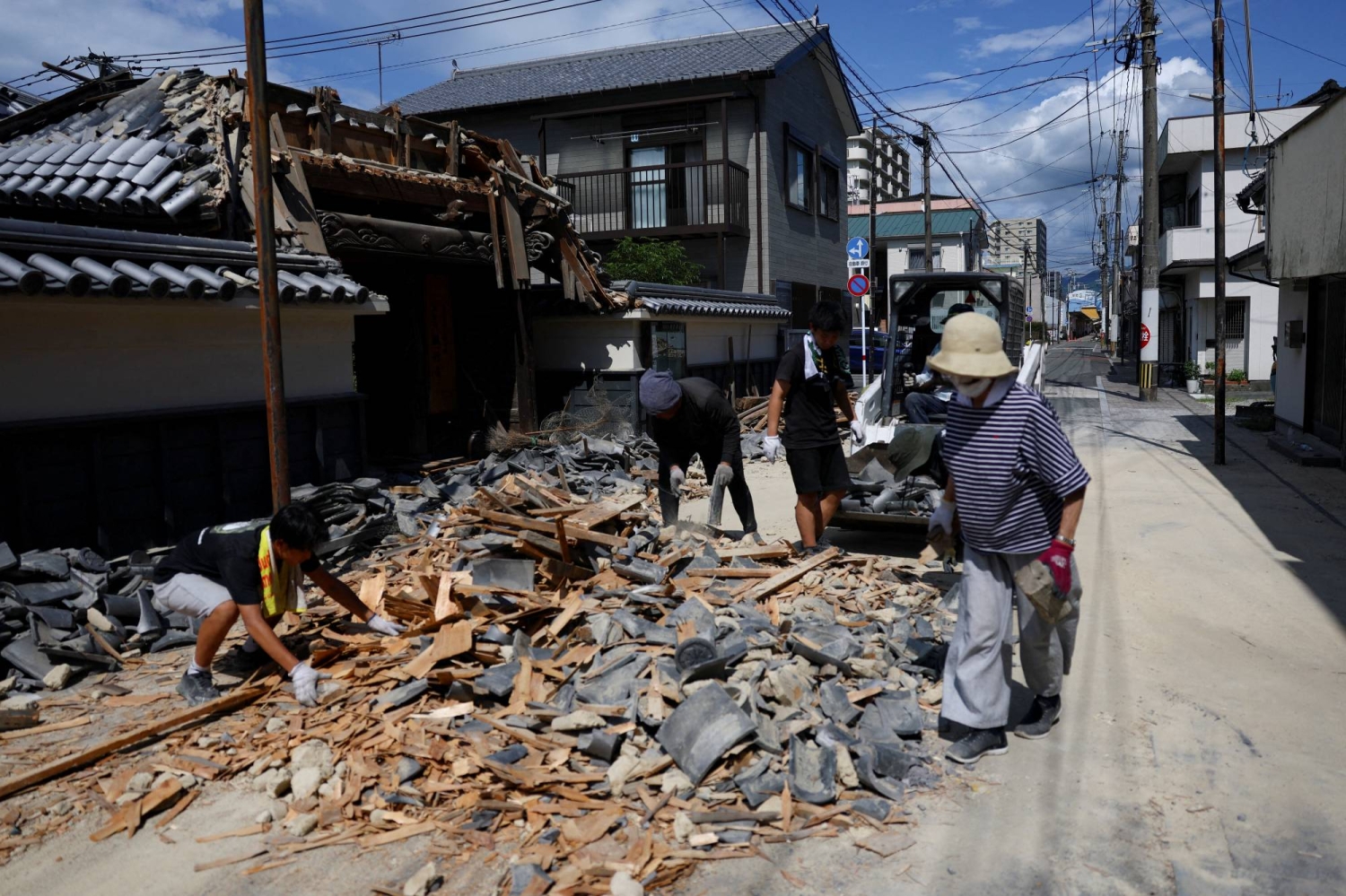 ¥4 billion in lottery proceeds to go to quake-hit Kumamoto — Japan Times