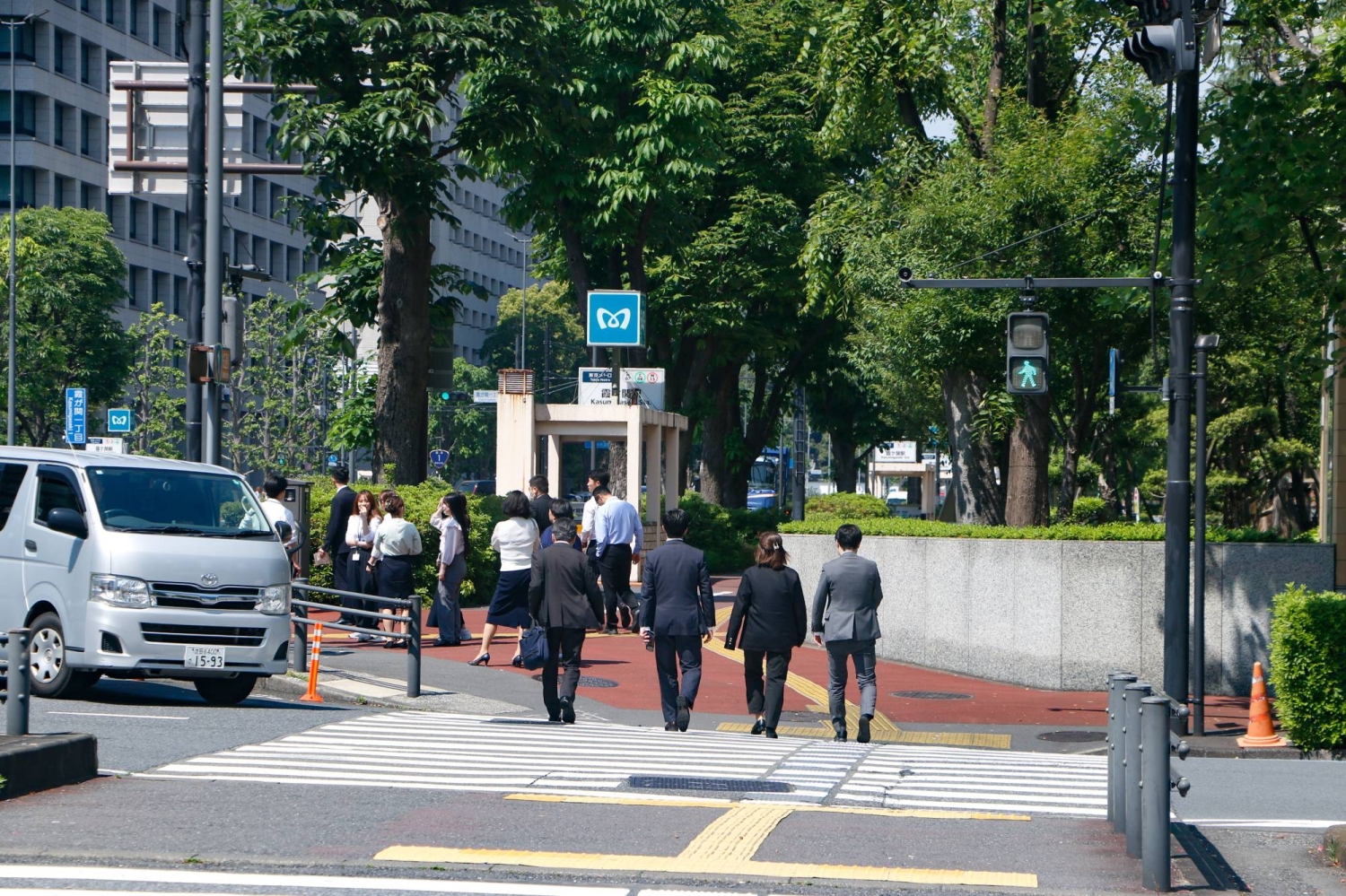 Generative AI reduces working hours for government staff, survey finds — Japan Times