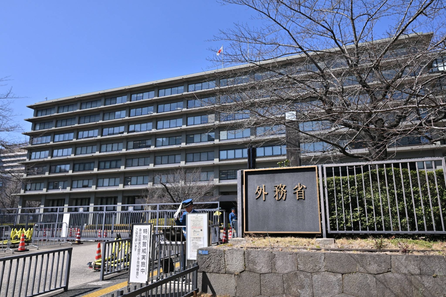  Foreign ministry says 3,600 sets of personal information may have been leaked  — Japan Times