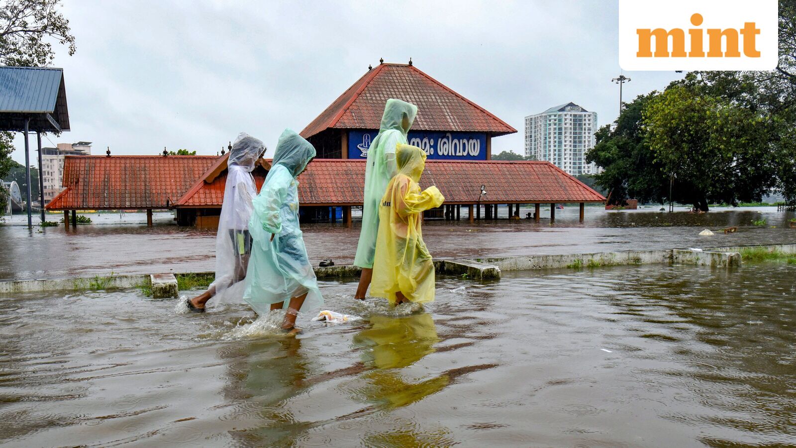 IMD alert for today: Cyclone brewing in Bay of Bengal; heavy rain forecasted for Tamil Nadu, Karnataka — Mint India, Tokyo Technology news